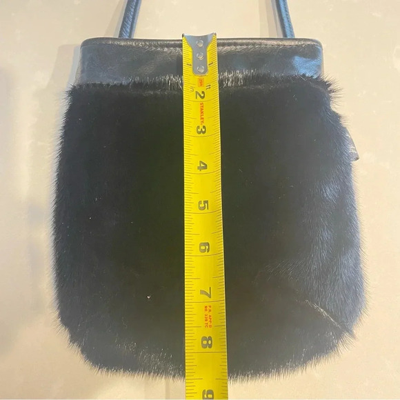 R.D. CUIR  ILES DE LA MADELAINE LEATHER RABBIT FUR SHOULDER CROSSBODY BAG - Picture 5 of 11